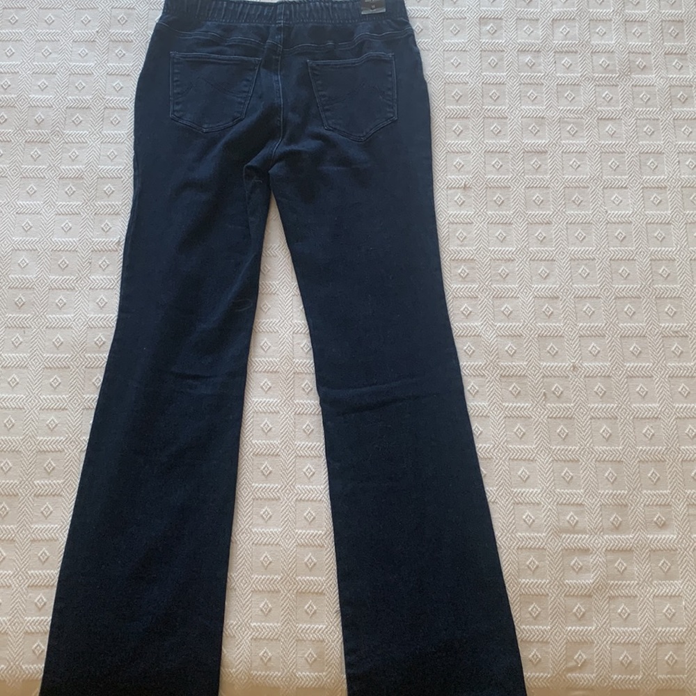 Jeans - Picture 2 of 5